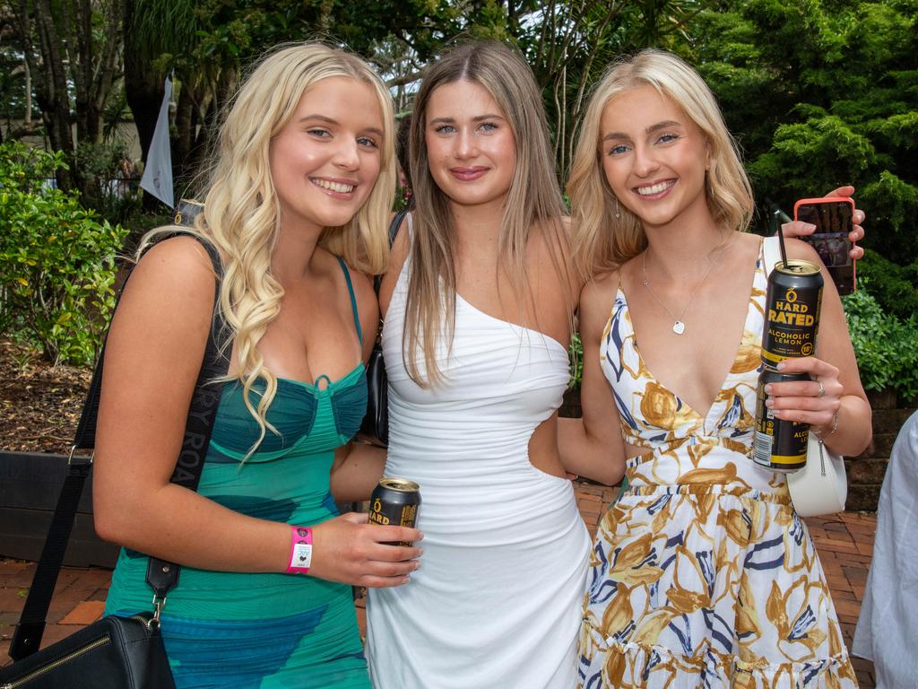 (From left) Gabriella Siebenhausen, Ashlee Cass and Gemma Aspromourgos. Weetwood Raceday at Toowoomba Turf Club. Saturday, September 28, 2024. Picture: Nev Madsen.