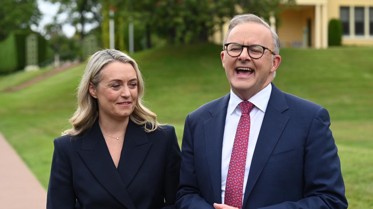 The happy couple thanked Australians for their well wishes. Picture: NCA NewsWire/ Martin Ollman