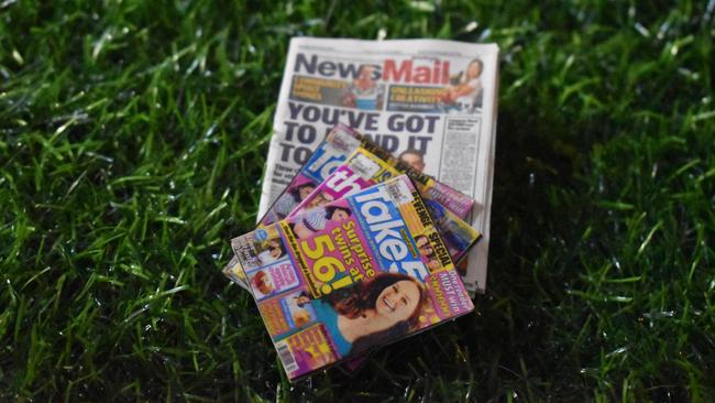 Rieckie Muchow's miniature NewsMail and magazines.