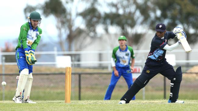 Nalaka de Silva batting for Diggers Rest Bulla. Picture: Hamish Blair