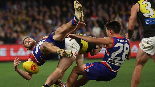 Marcus Bontempelli takes a spectacular mark. Picture: Robert Cianflone/Getty Images