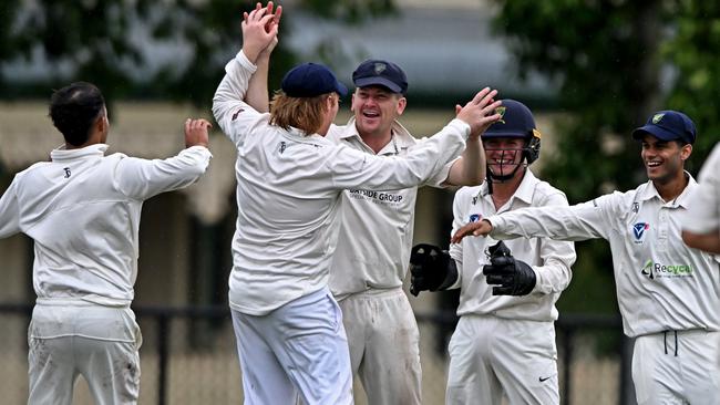 Simon Black celebrates a stunning catch against Malvern. Picture: Andy Brownbill