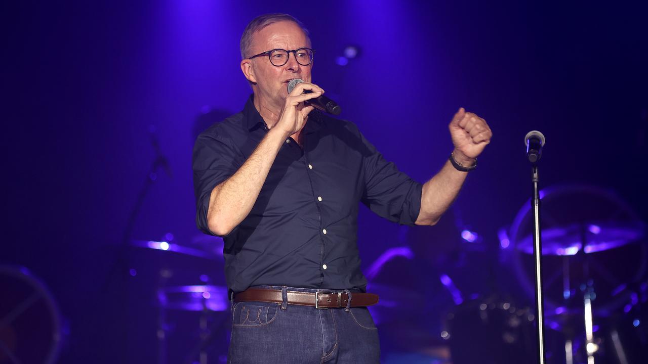 Labor leader Anthony Albanese gave a speech and introduced Barnesy at Bluesfest. Picture: Toby Zerna.