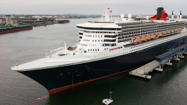 Queen Mary 2 ship arrives into the Brisbane International Cruise Terminal.