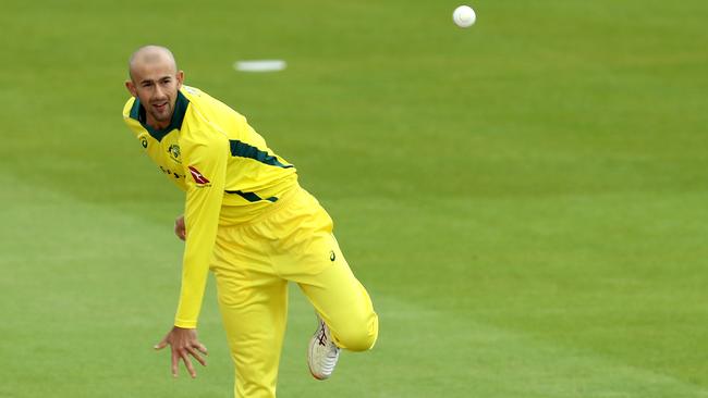 Ashton Agar offered some valuable practice against spin in the lead up to the game.