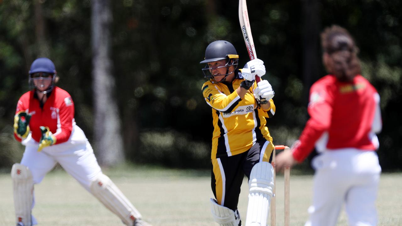 Cricket Far North Ladies Twenty20 – Round 7. Norths v Innisfail at Endeavour Park, Manunda. Norths' Paula Fabila. Picture: Stewart McLean