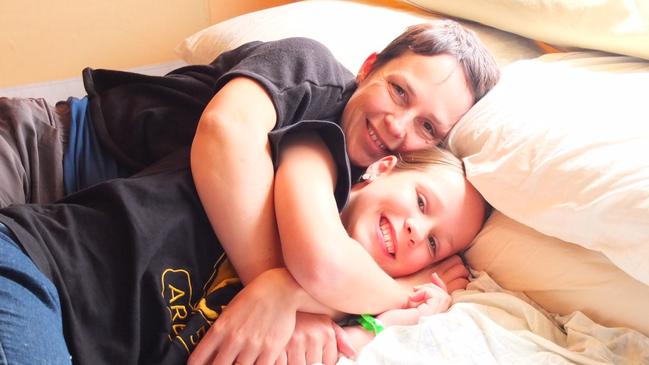 Jaala Pulford and her daughter Sinead, who lost her short battle with cancer in 2014.