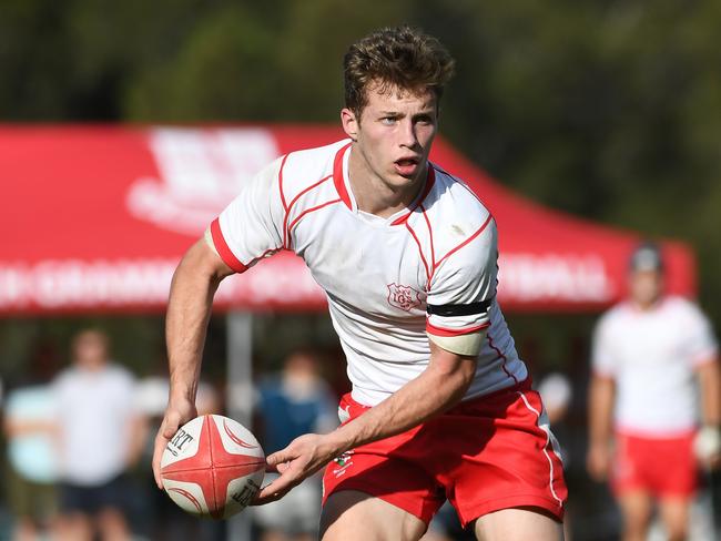 Sam Walker signed a $300,000 deal with Sydney Roosters as a 16-year-old.