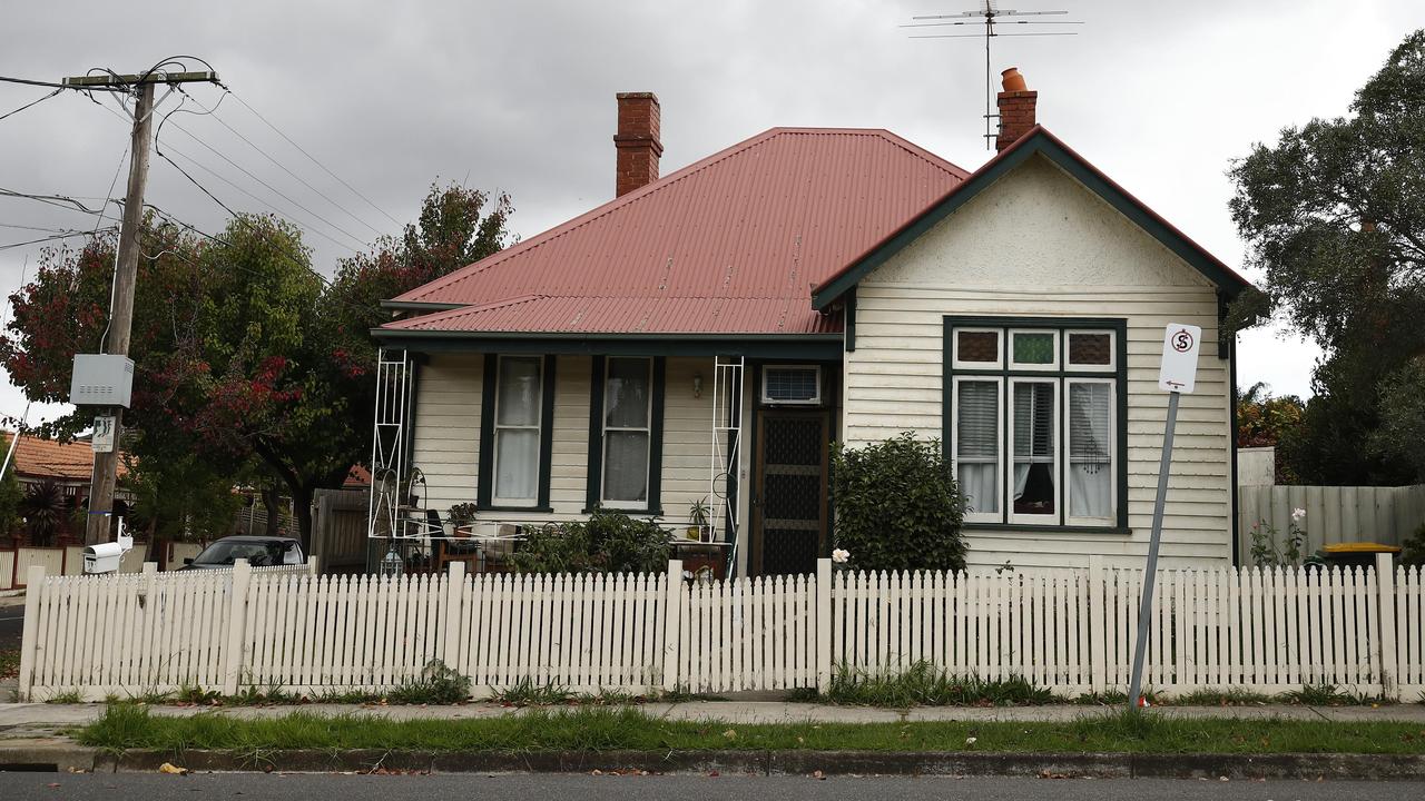 Rent in Melbourne have fallen dramatically. Picture: Daniel Pockett/NCA NewsWire