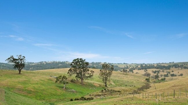 The Andrews Government proposes dumping rural landholders’ right to build a house on 40ha or more.