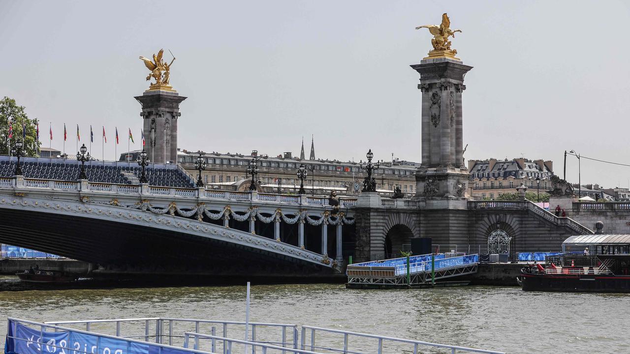 ‘Dirty’ Seine given green light for triathlon to go ahead