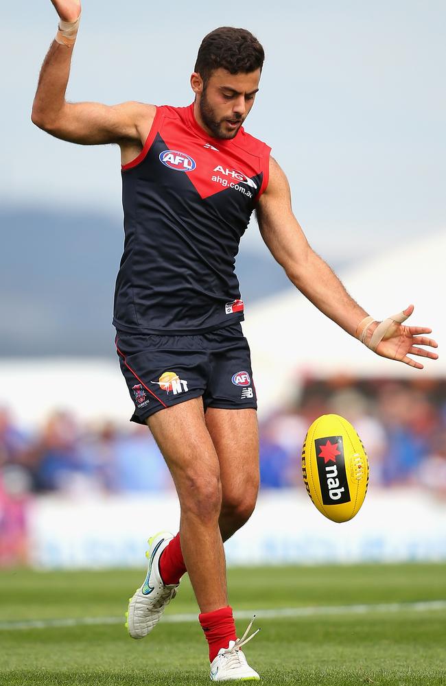 Christian Salem excelled running from half back against the Bulldogs in Ballarat. Photo by Quinn Rooney.