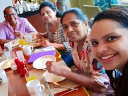                         <s1>Nisanga Mayadume (right) and TV chef mum Shantha Mayadume (2nd from left) were also killed.</s1>                     