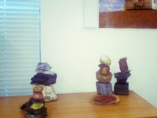 Reader Katherine Lynch sent in this delightful array of rocks and fossils. Good to see you’re keeping busy, Katherine!