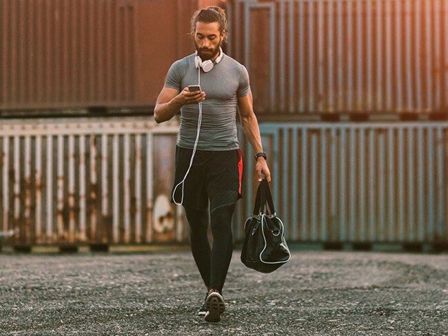 7 Must Have Grooming Items for Men's Gym Bag