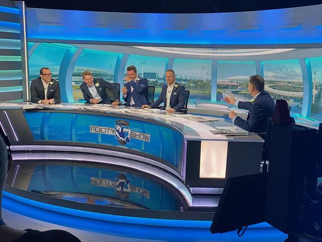 The Sunday Footy Show panel distanced themselves from Tony Jones.