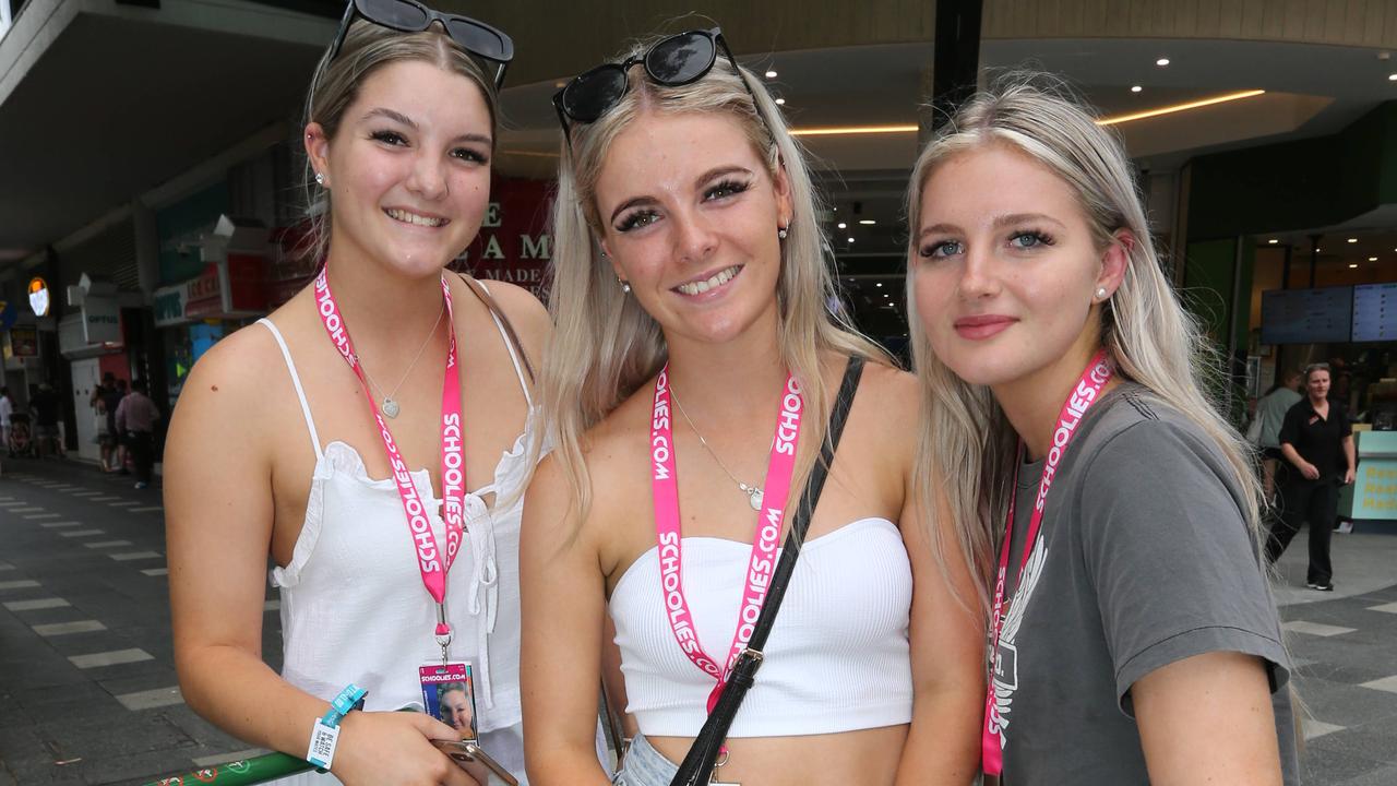 First afternoon of Schoolies in Surfers Paradise for 2021. From L-R Tiarna Lyons, McKenzie Richardson and Meg Toohey of Harvey Bay. Pic Mike Batterham