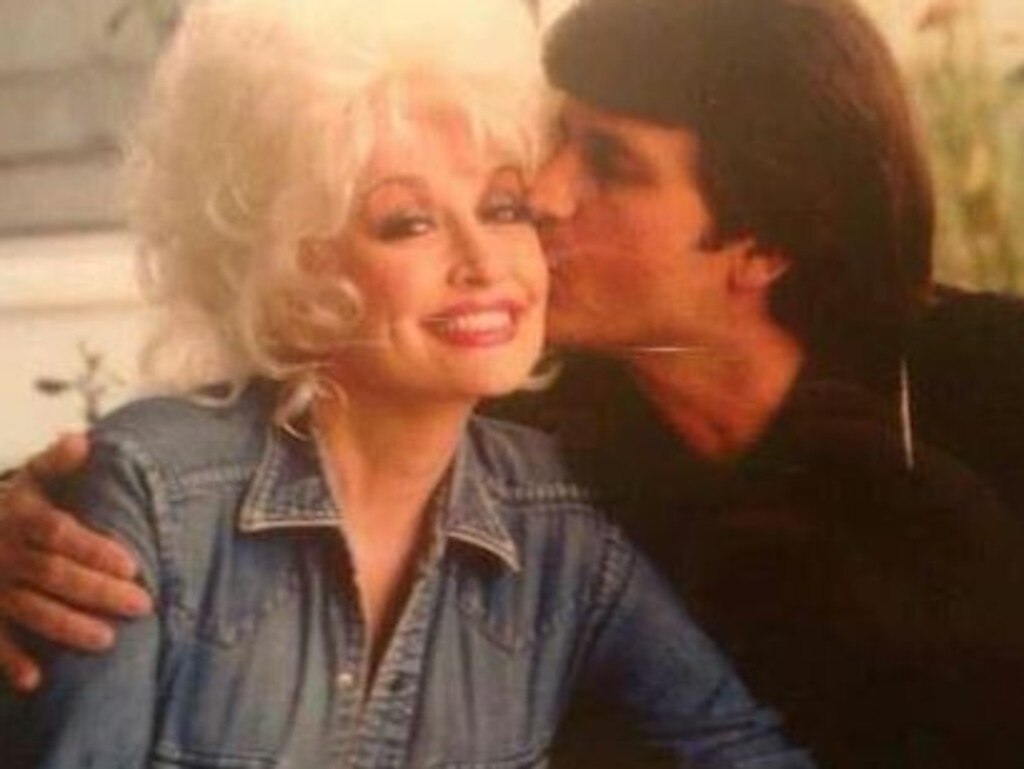 Is Dolly Parton Gay Country Music Star Addresses Rumours Au