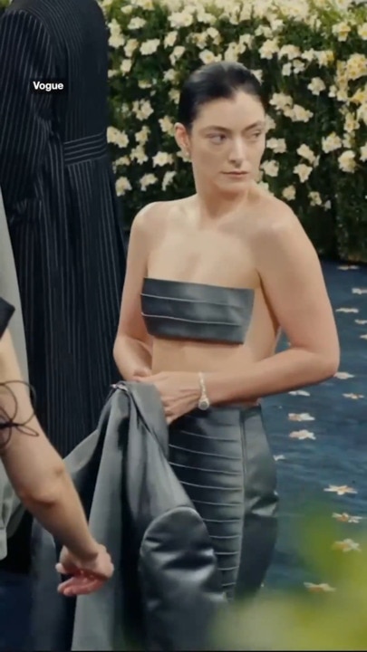 Lorde embraces new style at 2025 Met Gala