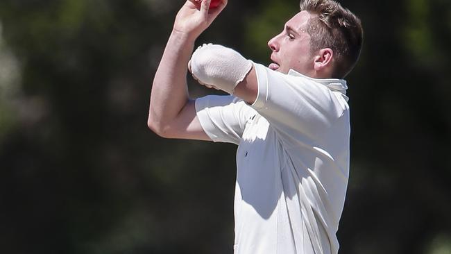 Hallam captain Jordan Hammond ran through Narre Warren.