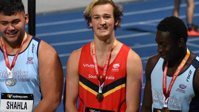 SA athlete Darcy Miller (C) at the medal presentation for the under 18 men's discus event at the 2021 National Athletics Championships. Picture: Supplied, Athletics SA