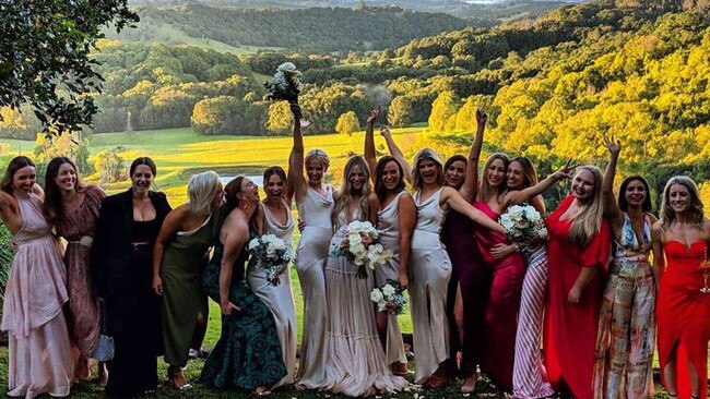 The wedding took place over looking the stunning Byron Bay Hinterland. Photo: Instagram / @georgiarollin