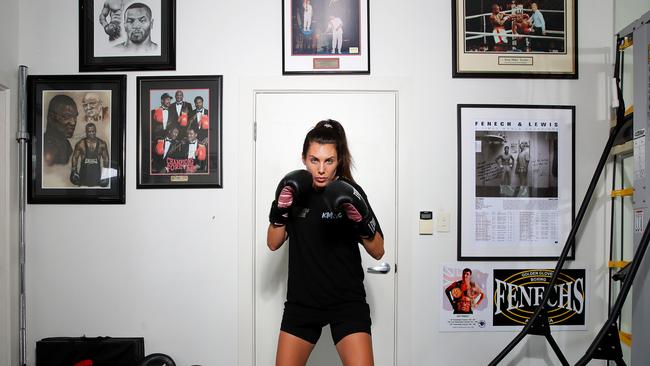 Boxer Kate McLaren 29 has taken up professional boxing and is being coached by Australian boxing legend Jeff Fenech. Picture: Toby Zerna