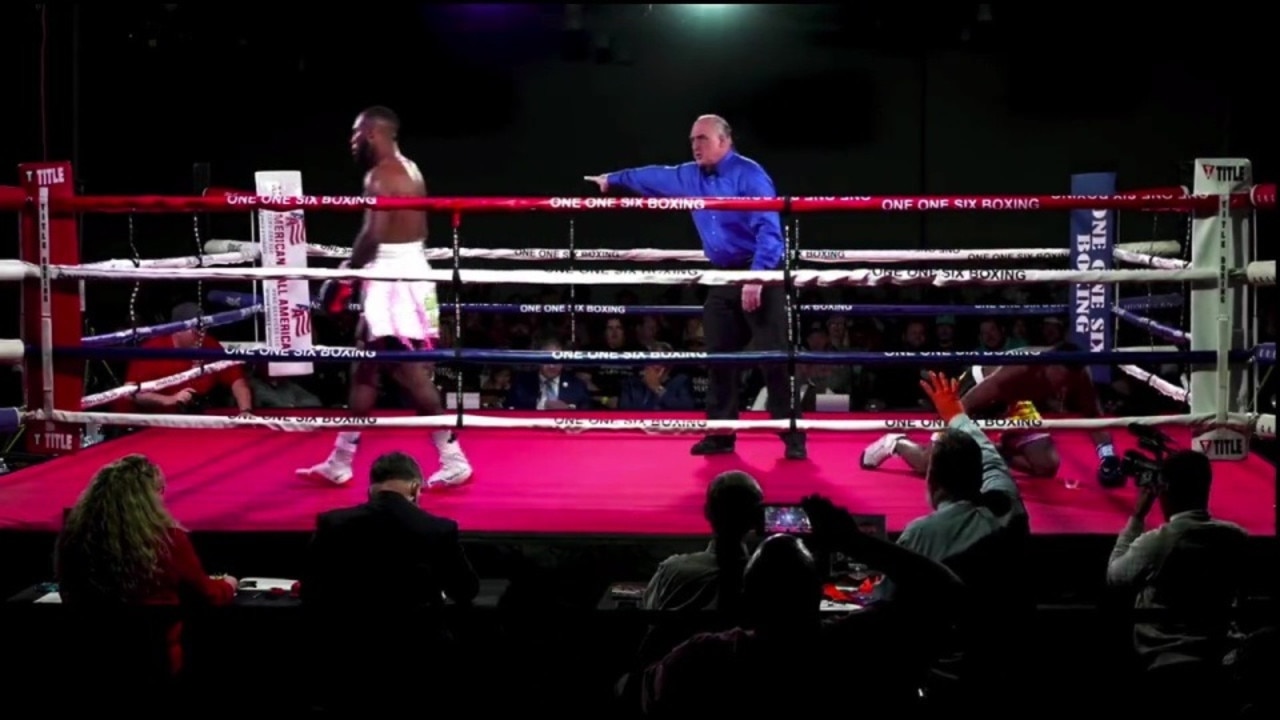 BIZARRE MOST DISRESPECTFUL MOMENT IN BOXING HISTORY ! BOXER SLAPS OPPONE  in 2023