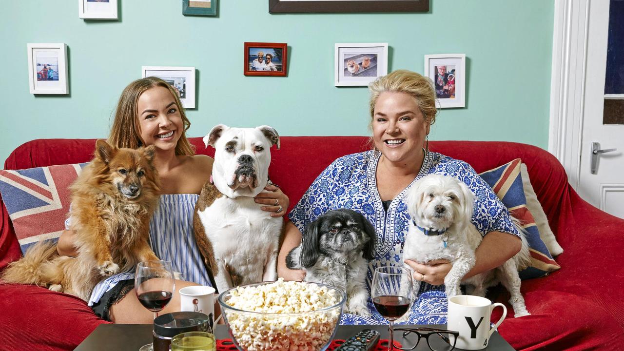 Gogglebox Australia stars Angie Kent and Yvie Jones. Supplied by Channel 10.