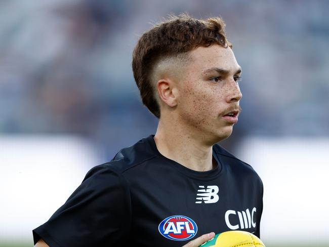 GEELONG, AUSTRALIA - MARCH 16: Lance Collard of the Saints warms up during the 2024 AFL Round 01 match between the Geelong Cats and the St Kilda Saints at GMHBA Stadium on March 16, 2024 in Geelong, Australia. (Photo by Michael Willson/AFL Photos via Getty Images)