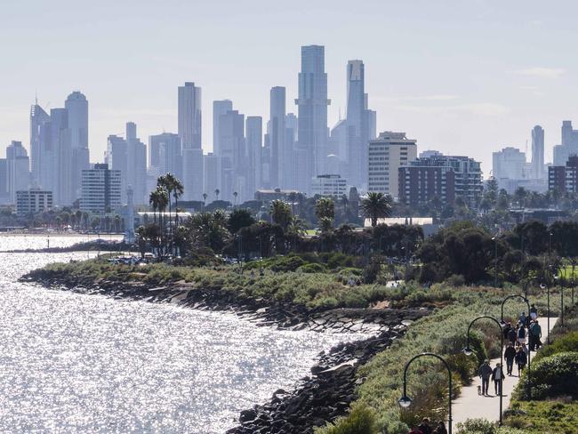 Weather. Melbourne on Sunny Sunday. CBD skyline from Point Ormond, Elwood beach.  Picture: Valeriu Campan