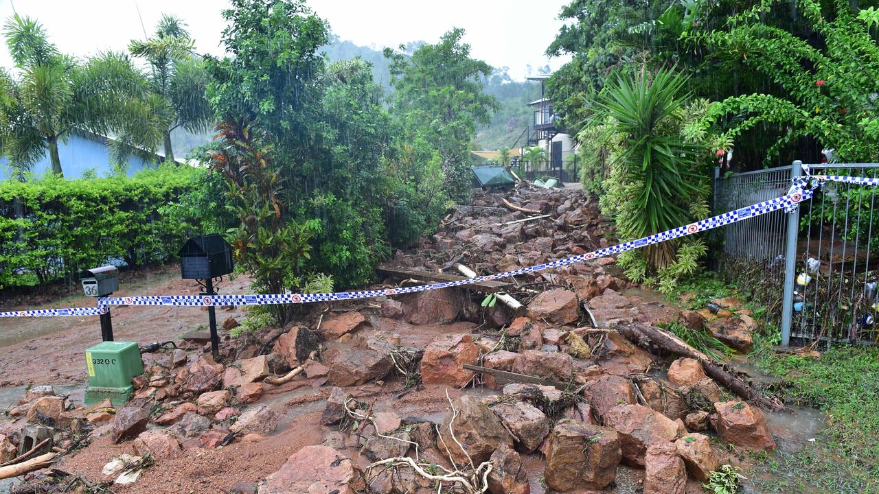 Landslide at Mueller Street, Wulguru. Shae Beplate