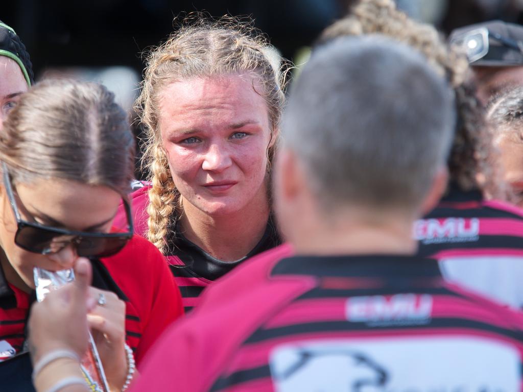 August 28th, 2021 Picture: Marty Strecker Xanthe Topping intense on the half time brief.