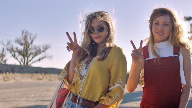 Elizabeth Olsen and Aubrey Plaza in Ingrid Goes West.