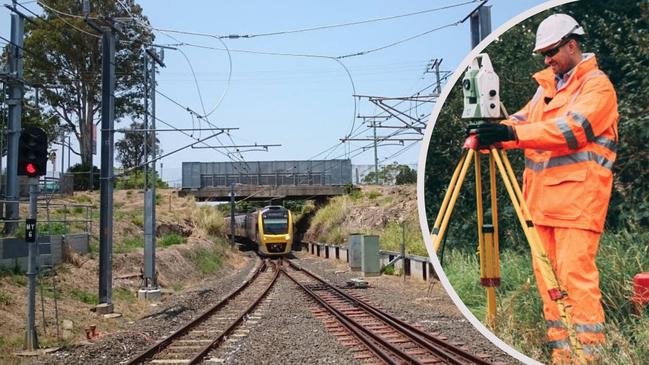 The Cleveland line track merges into one track at Manly.