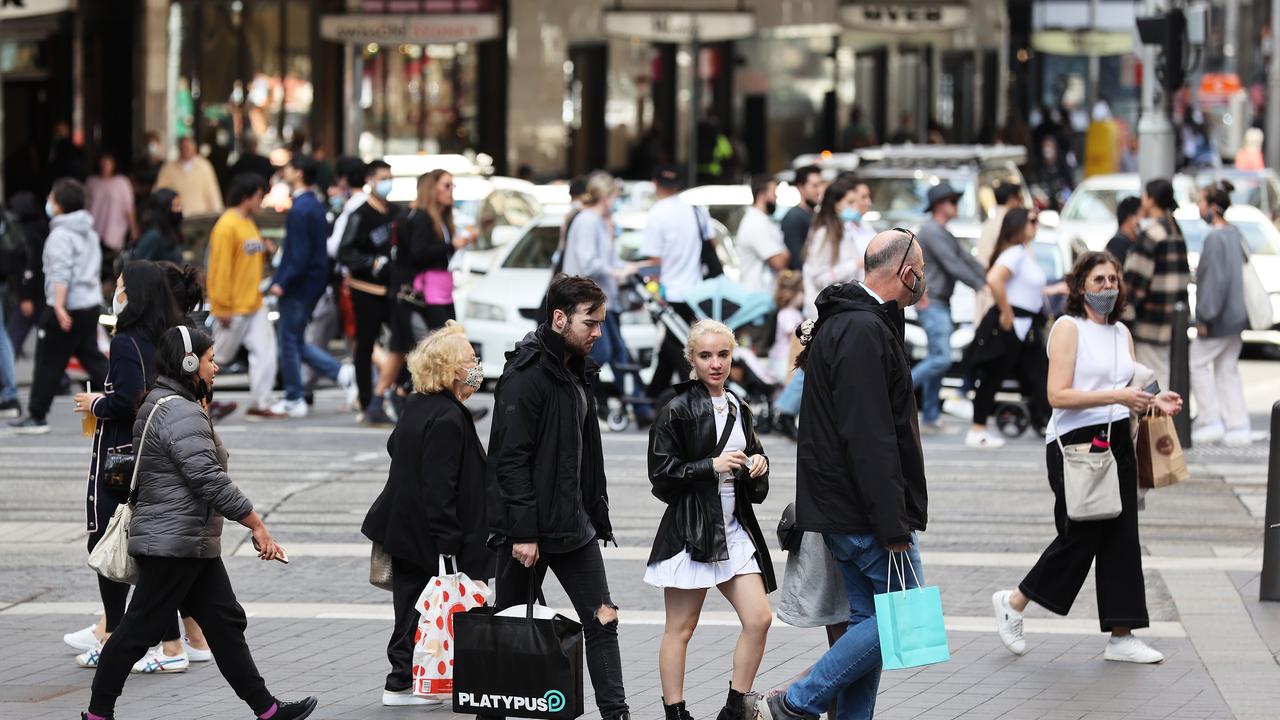 Aussies are being urged to wear masks to combat a fresh Covid wave. Picture: NCA NewsWire / David Swift