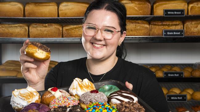 Liberty McManus as Windmill Bakery opens at Toowoomba Plaza, Monday, November 22, 2021. Picture: Kevin Farmer