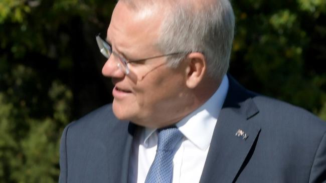 PERTH , AUSTRALIA - NewsWire Photos - March 17 2022. Western Australia Premier Mark McGowan (left) meets Prime Minister Scott MOrrison at McCallum Park to make a Perth City Deal announcement together. Picture: NCA NewsWire / Sharon Smith