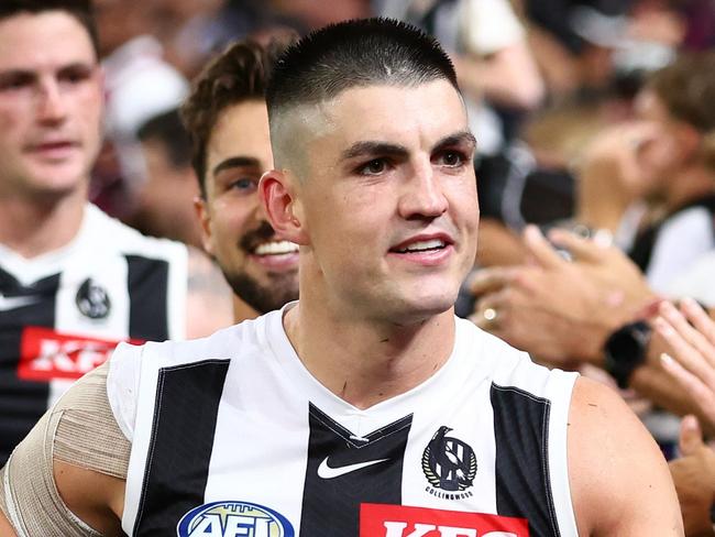 BRISBANE, AUSTRALIA - MARCH 28: Will Hoskin-Elliott and Brayden Maynard of the Magpies celebrate winning the round three AFL match between Brisbane Lions and Collingwood Magpies at The Gabba, on March 28, 2024, in Brisbane, Australia. (Photo by Chris Hyde/Getty Images)