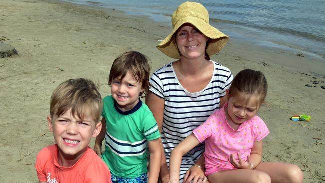 Darcy, Will, Megan and Lola Harrison bring in the New Year on the Noosa River in 2015. Picture: Geoff Potter.