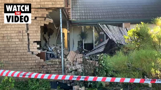 Shock footage of Sunnybank Hills crash (9 News)