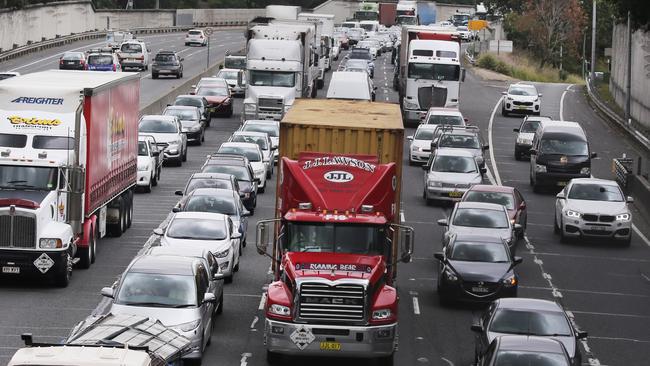 Unions NSW will target drivers stuck in traffic with a new billboard.