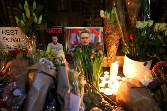 In London, as in other European cities, people improvised memorials to Navalny in front of the Russian embassy