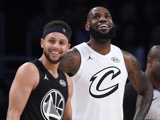 Stephen Curry and LeBron James. (AP Photo/Chris Pizzello)