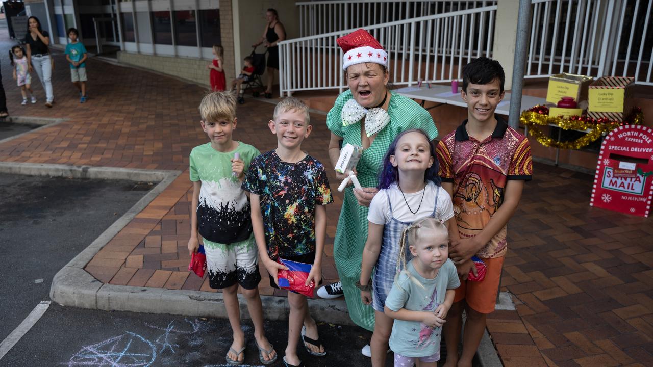 Elsie, Lyrah, Kallum, Dustin Hunger and Cindy Buchanan wait for the train at Mary Christmas, December 20,2023.