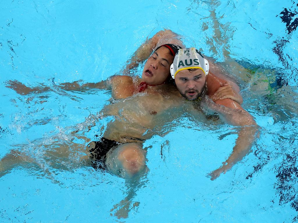 Edwards in a tussle with Japan’s Kenta Araki. Picture: Al Bello/Getty Images