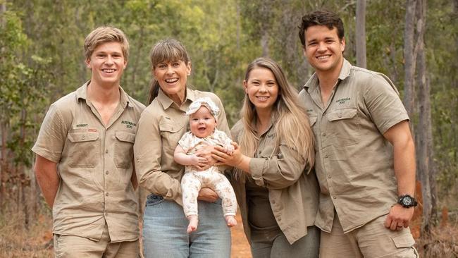 Robert and Terri Irwin with Chandler Powell and Bindi Irwin with daughter Grace.