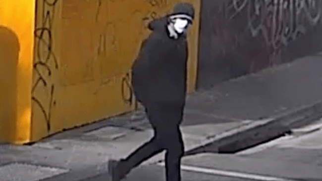 Police have released images of a man they want to speak to about an attempted armed robbery on Fitzroy St, St Kilda.