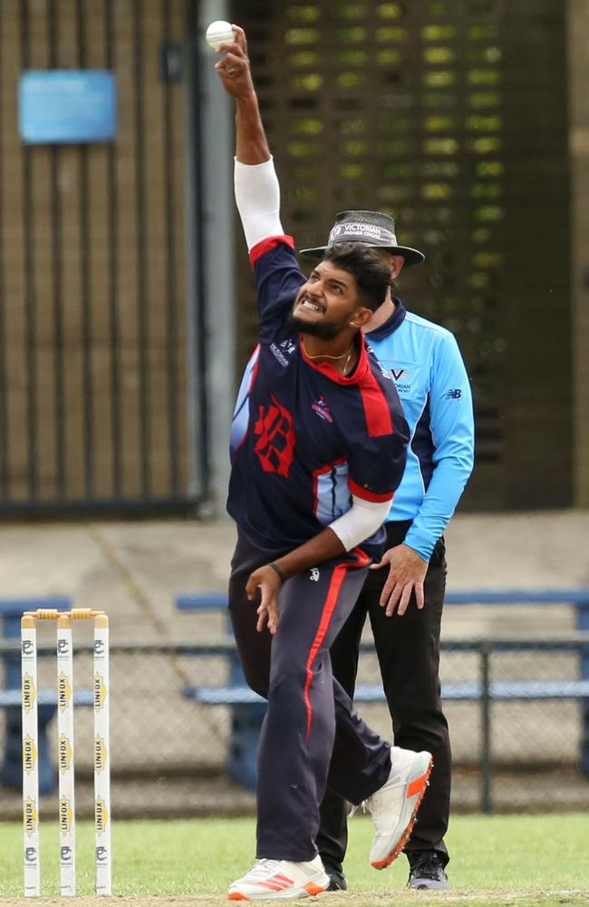 Dandenong leg-spinner Gehan Seneviratne tosses one up against Prahran. Picture: Stuart Milligan