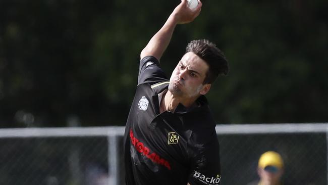 Blake Edwards of Wests bowling against Valley. (AAP Image/ Regi Varghese)